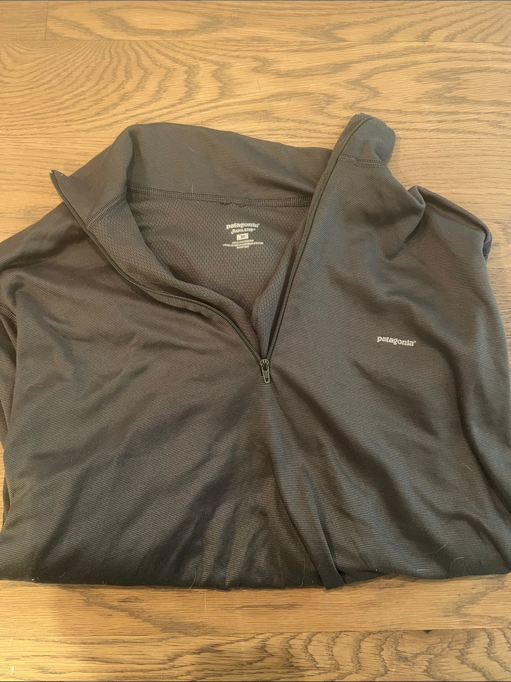 Patagonia Men’s olive green  Zip-Up Sweater